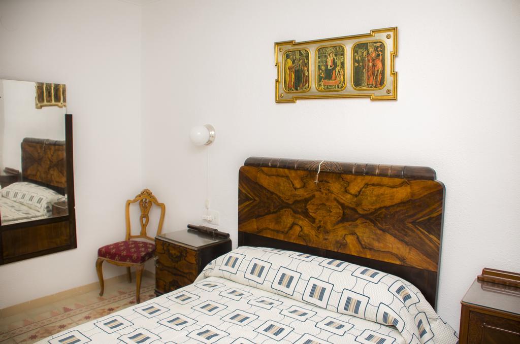 Casa Marifina Pensión *