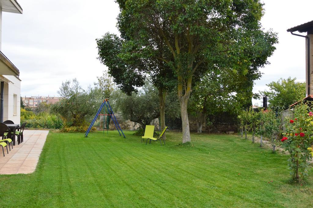 Apartamento Turistico Zuri-ane * Los Arcos