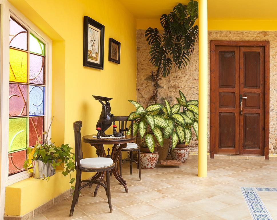 Rural Era De La Corte - Adults Only *