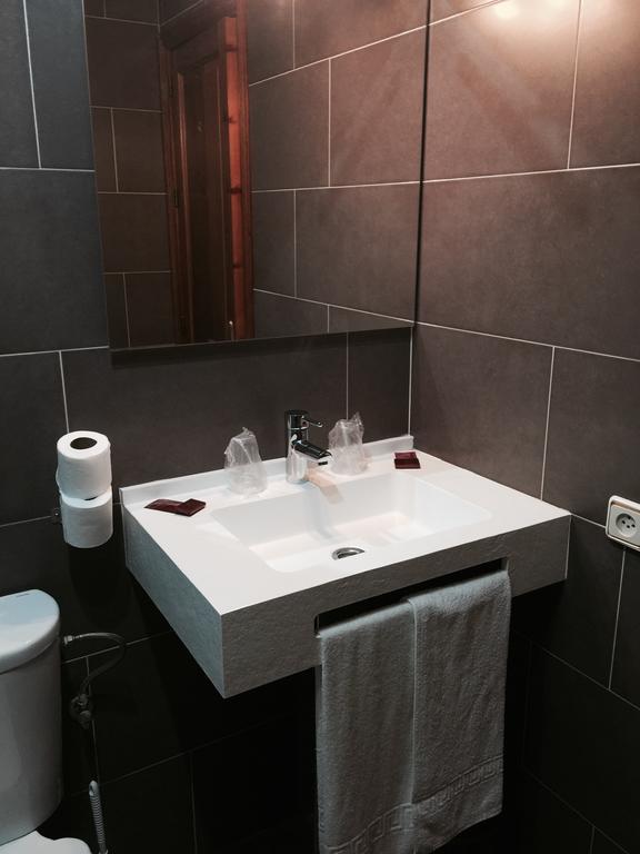 Arcos Rosalejo-coruna Hotel 2*