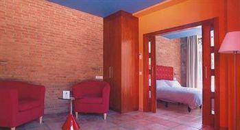Hotel Ibaiondo 3*