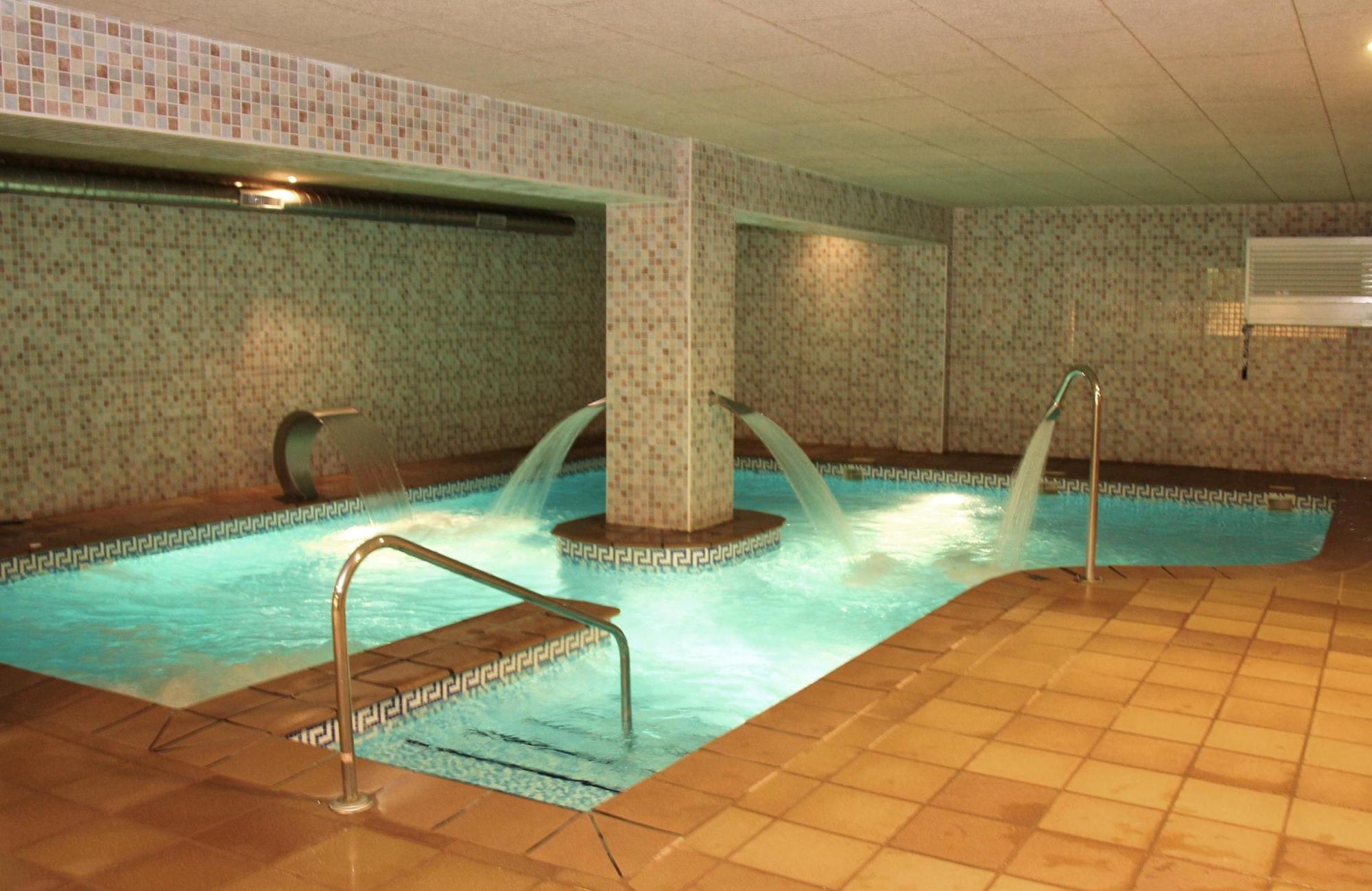 Alcazar Hotel