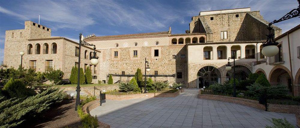 Hotel De 4*