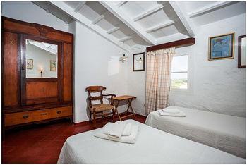 Country house S'engolidor Santo Tomas