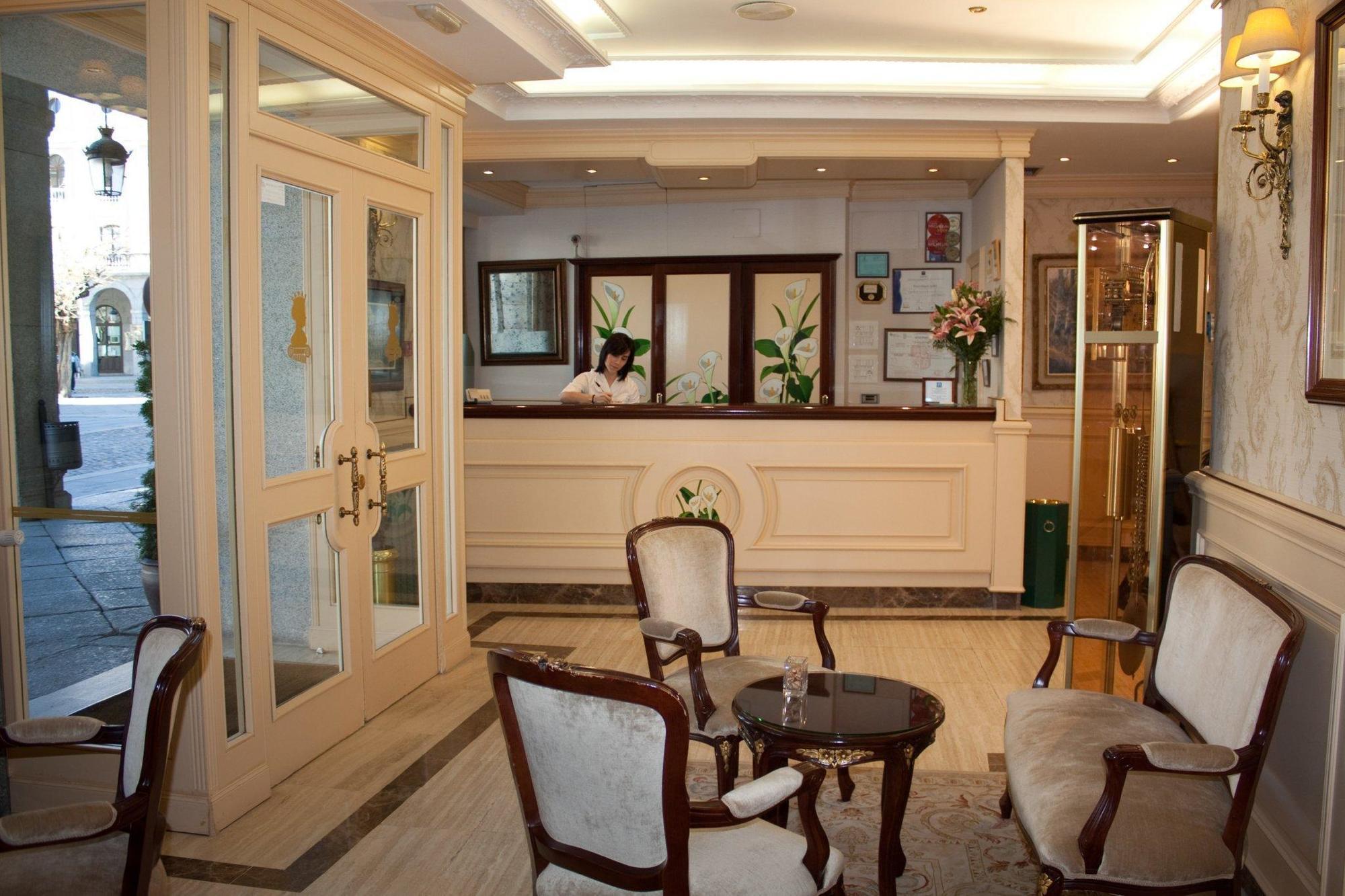 Hotel Infanta Isabel By Recordis 3*