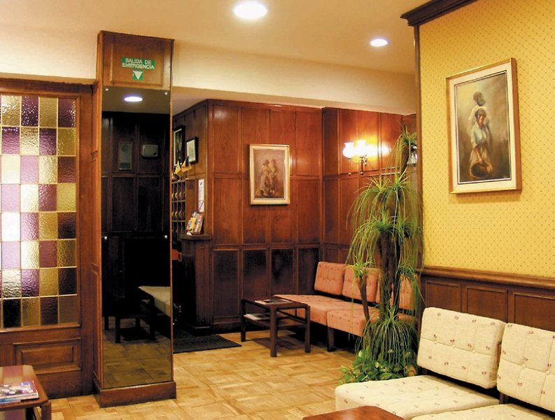 Residencia Castellano I Hotel