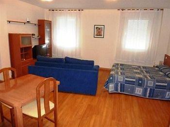 Hotel Ruta Del Duero 3*
