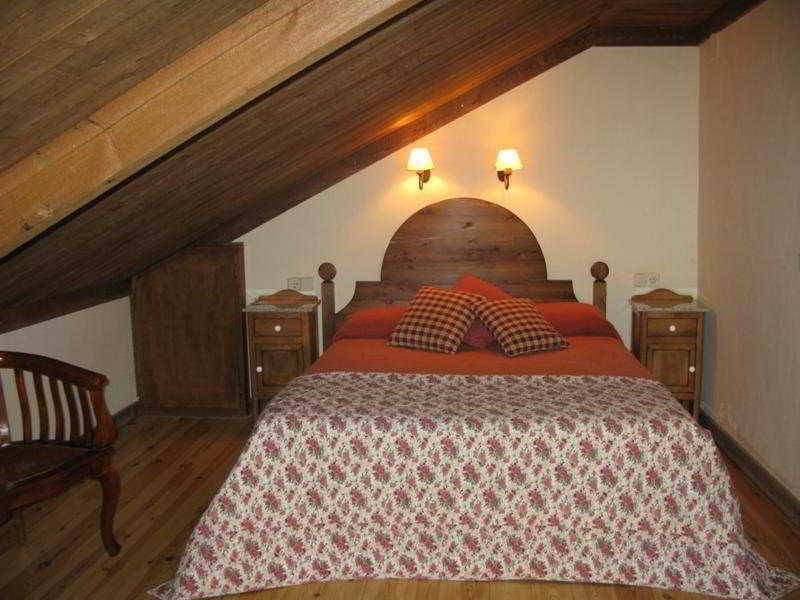 Charle Hotel 2*