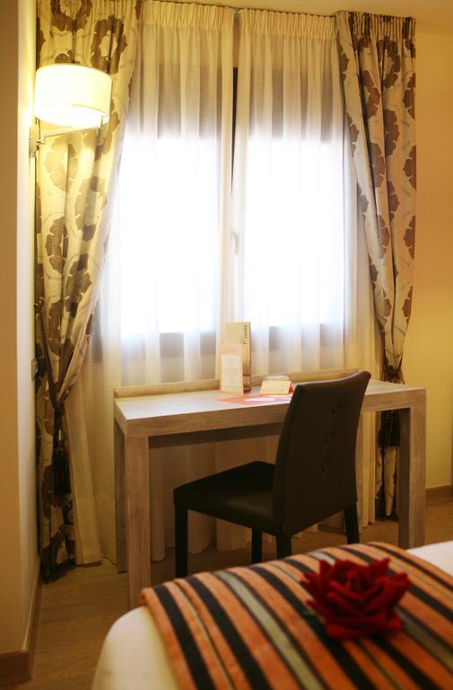 Casa Santos 3*