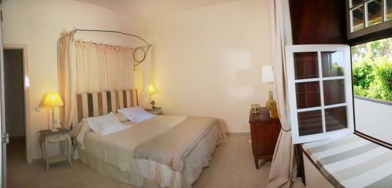 Hotel Isla Baja 4*