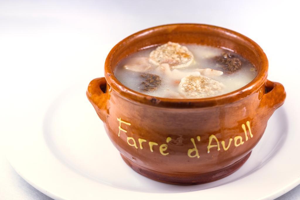 Farre D'avall Hotel *