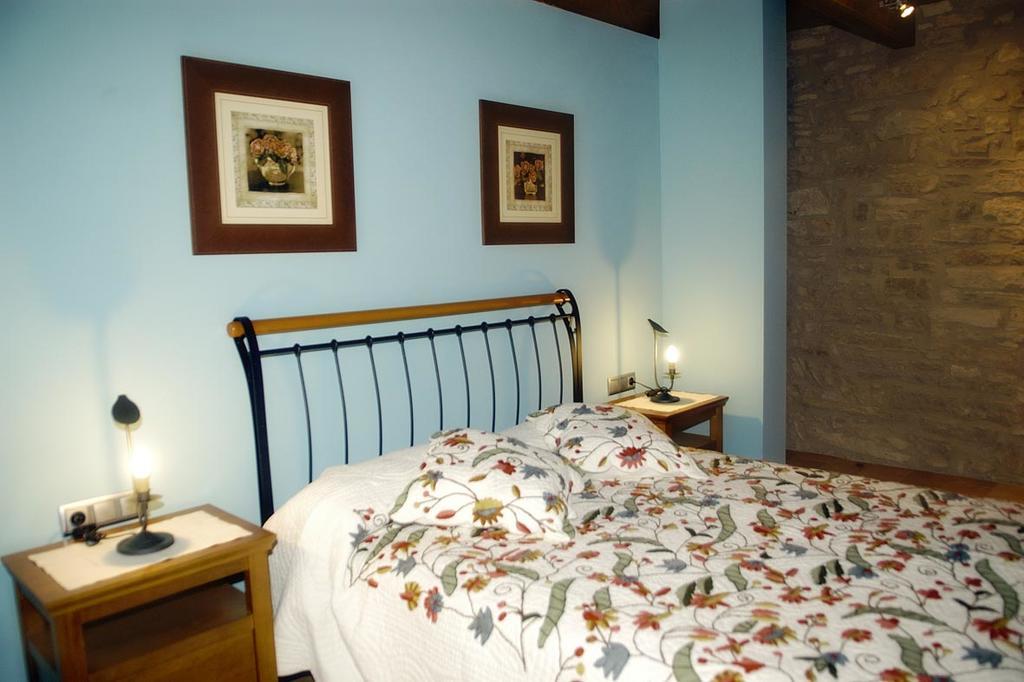 Cal Ventura Vell Apartment Portell