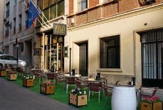 Hotel Plaza 3*
