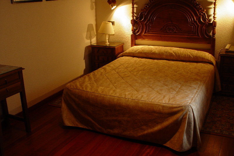 Perales Hotel 2*