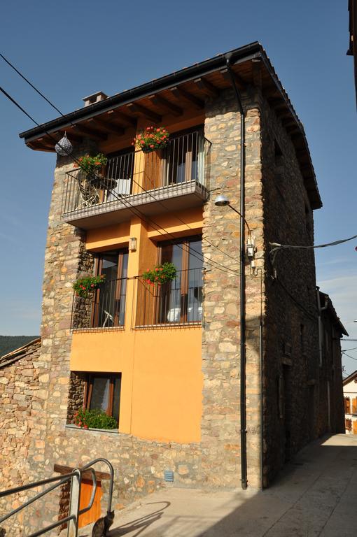 Cal Pastisser De Country house Taus