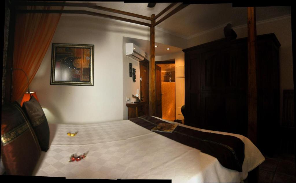 La - Old Town Hotel