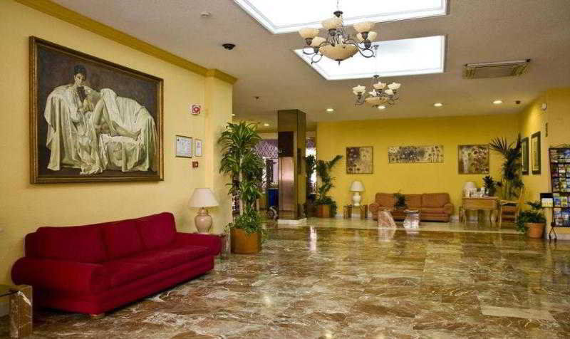 Angela - Adults Recommended Fuengirola