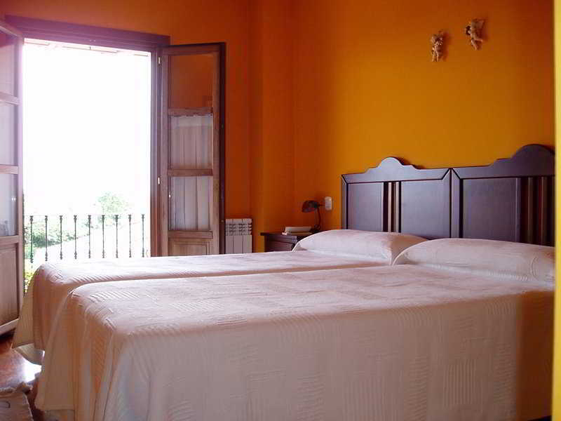 Hotel Rural Cuartamenteru 2*