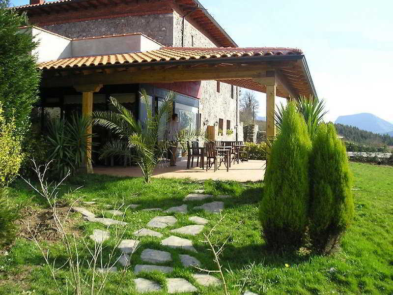 Hotel Aire De Ruesga (Cantabria)