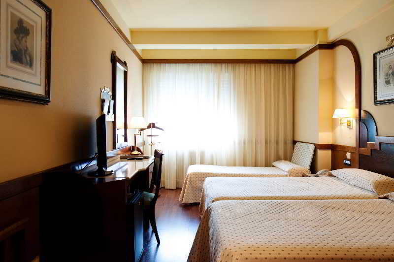Hotel Maria Luisa 3*