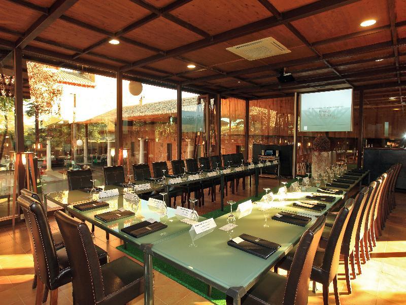 Hotel Boutique Palacio De La Serna 4*