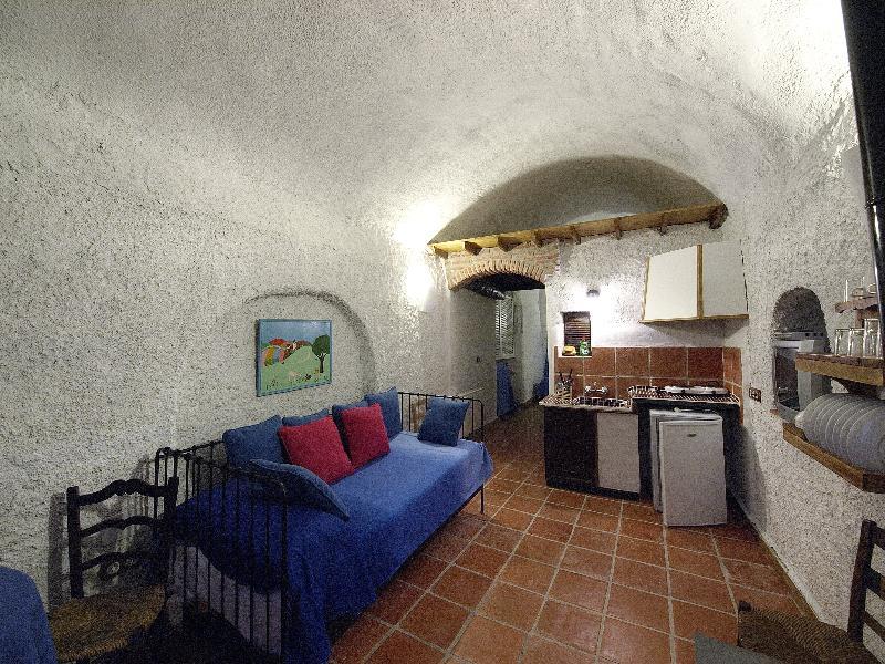 Hotel Cuevas La Tala 3*