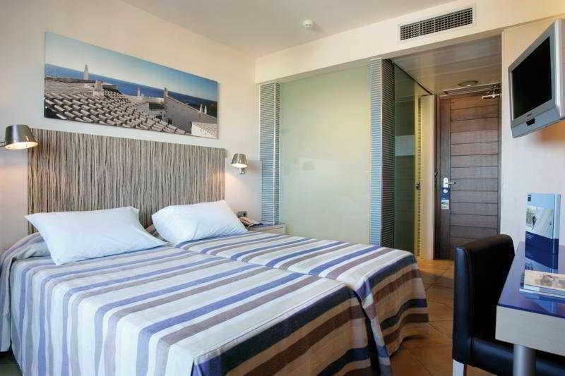 Occidental Menorca 4*