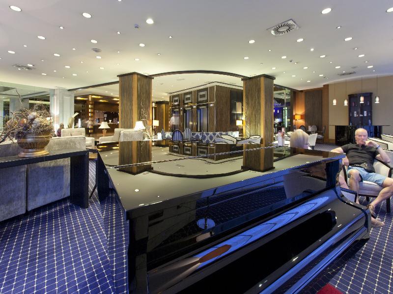Center Hotel 4*