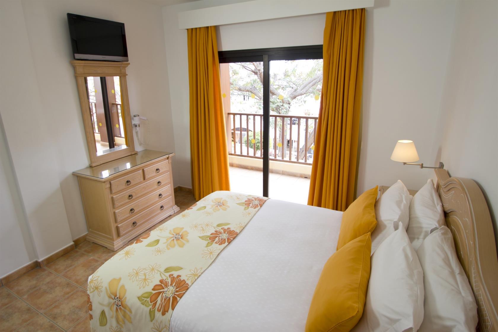 Apartahotel Royal Sunset Club 3*