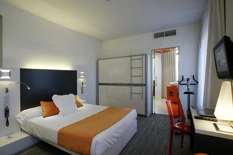 Petit Palace Canalejas Hotel