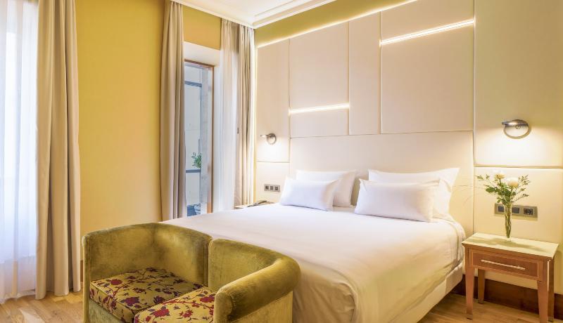 Nh Collection Hotel