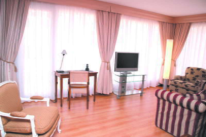 Hotel Hospedium Gomá 3*