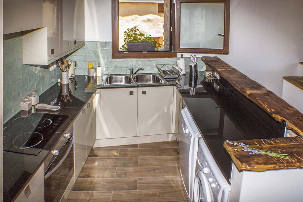 Cal Pastisser De Country house *