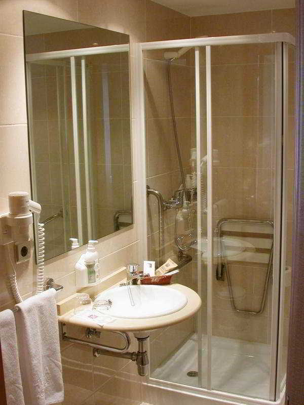 Hotel Exe Puerta San Pedro 3*