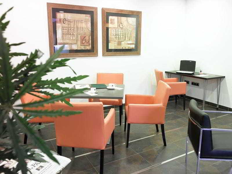 H2 Hotel 2*