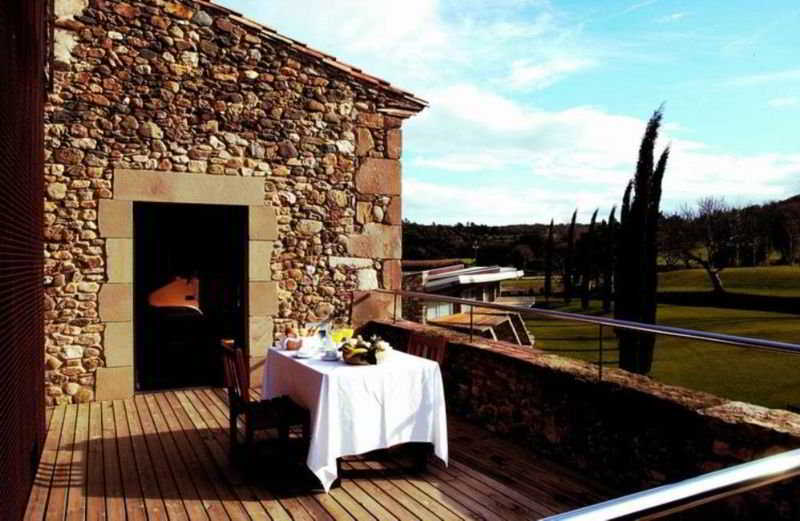 Arcs De - Adults Only 4* Monells