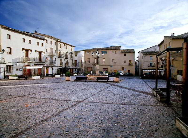 La 2* Requena