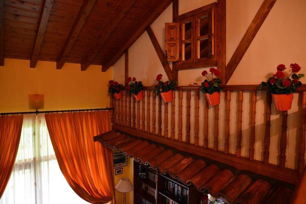 Alojamiento Bernabales Guest house