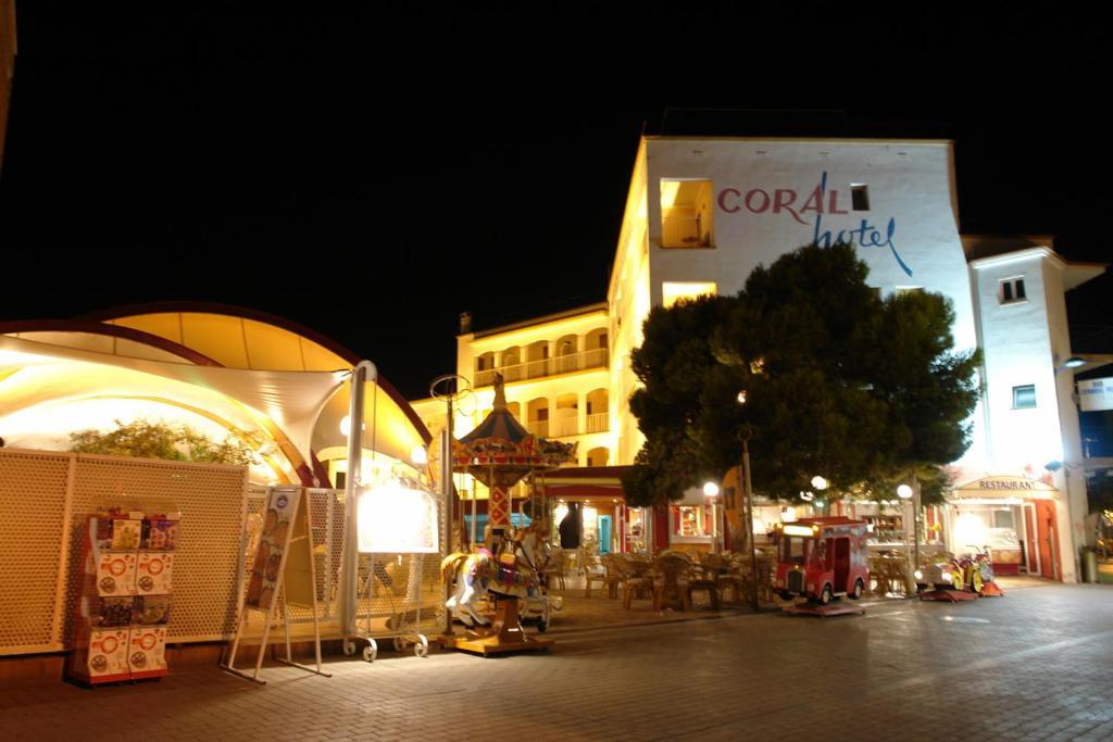 Coral Hotel 2*