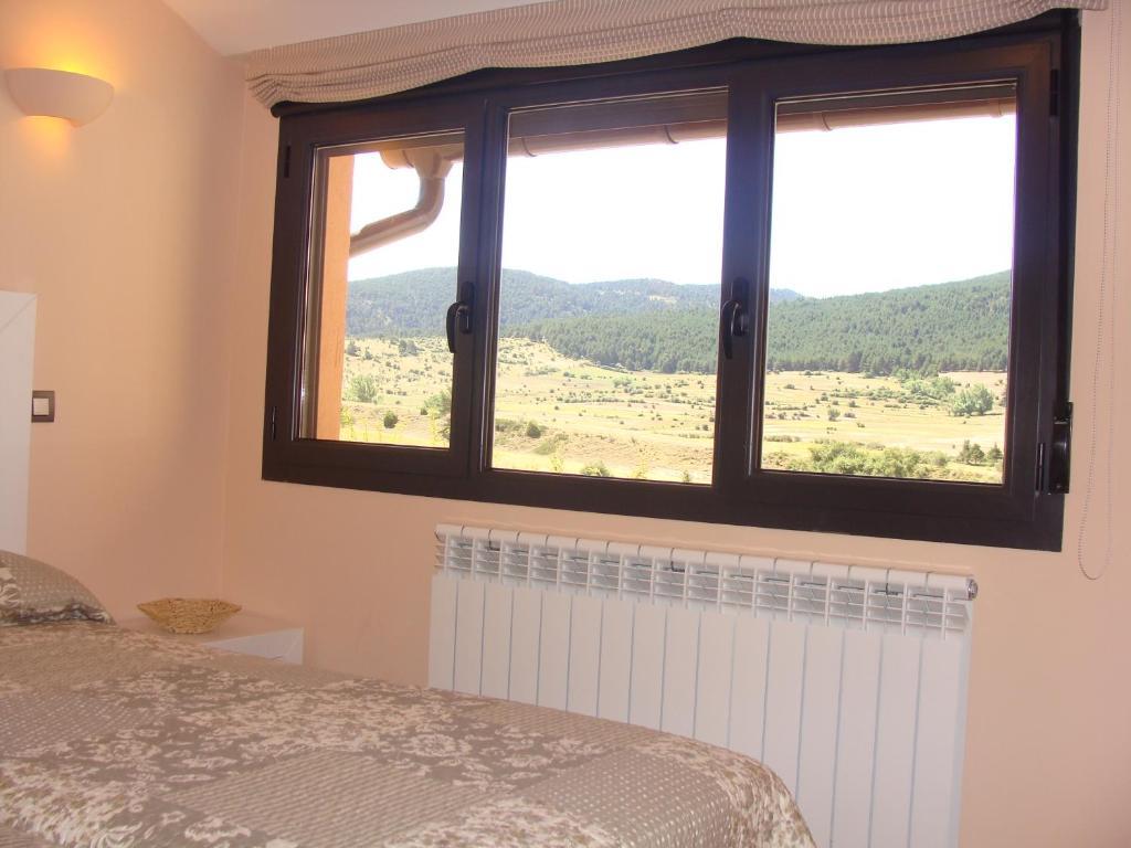 El Porton De La Sierra Apartment *