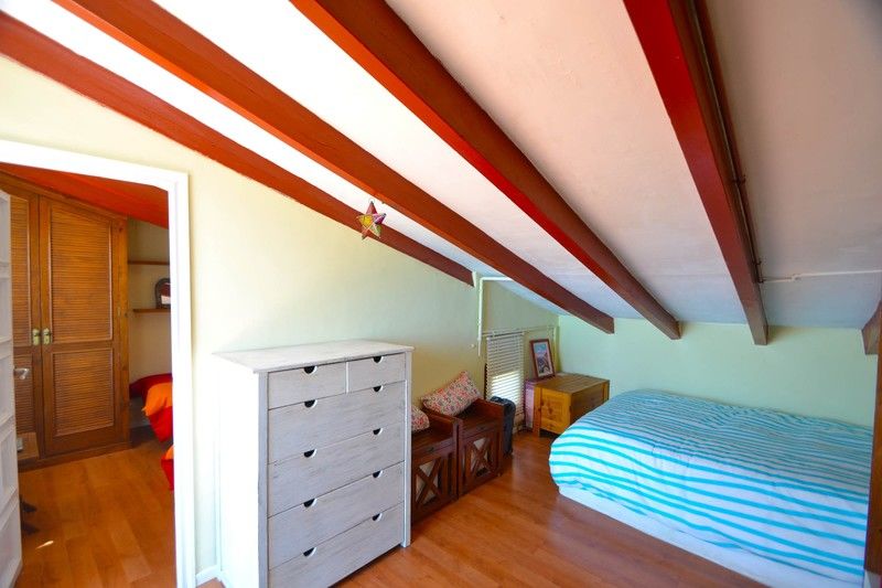 Cute Duplex In The Center Of 3*