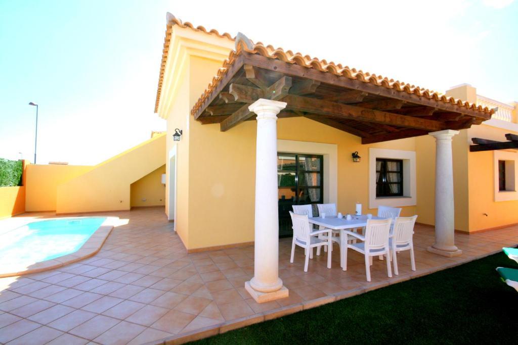 Holiday Vista Villa