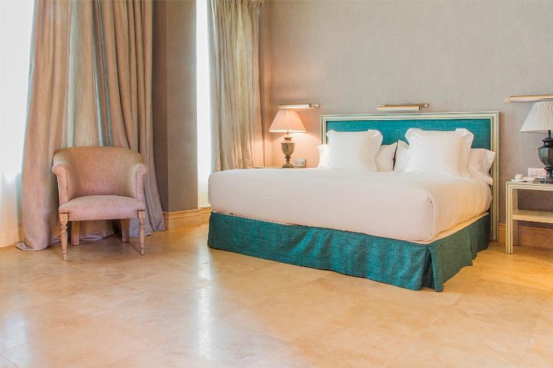 Hotel Casa Del Poeta 4*
