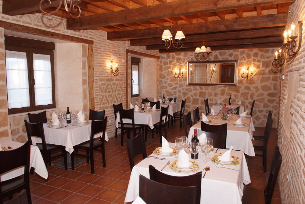 La Casona De Doña Petra Hotel Villarmentero de Campos