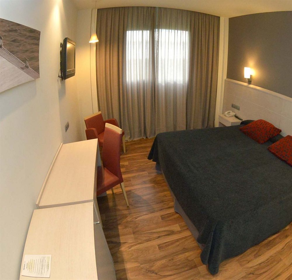 Azz Valencia Tactica 4* Paterna