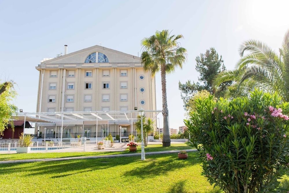 Velada Hotel 4*