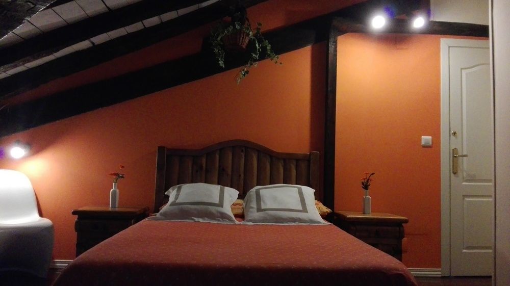 El Jardin De Aes Hotel 2*