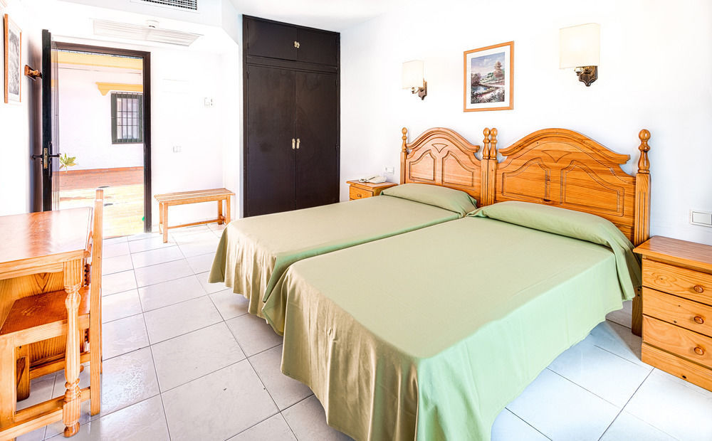 Globales Pueblo Andaluz 3* San Pedro de Alcántara