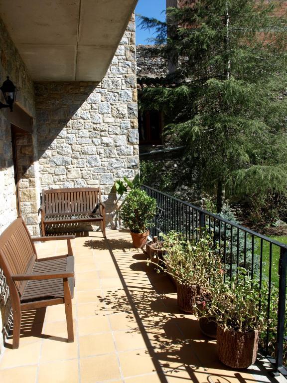 Cal Mestre Guest house