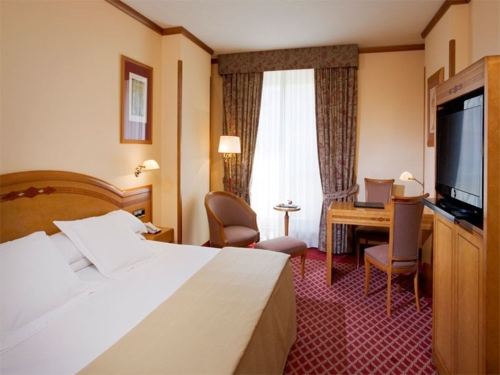 Eurostars Claras Hotel